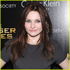Abigail Breslin Joins 'The Hive'