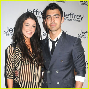 Joe Jonas & Shenae Grimes: Jeffrey Fashion Cares Show!