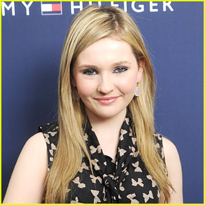Abigail Breslin Joins 'Haunter' & 'The Things We Do For Love'