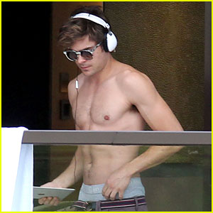 Zac Efron: Shirtless at Sydney Hotel!