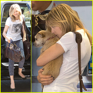 Chloe Moretz & Missy Fly Out of LAX