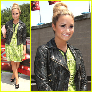 Demi Lovato: X Factor in Texas!