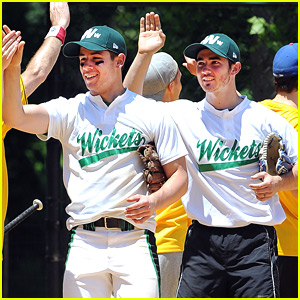 Nick & Kevin Jonas: Baseball For Broadway
