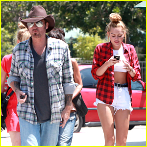 Miley Cyrus: Paty's Lunch with Dad Billy Ray!