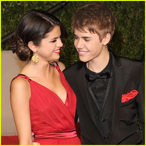 Justin Bieber Writes A Song For Selena Gomez!