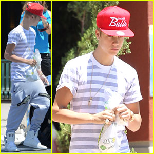 Justin Bieber: Subway Stud!