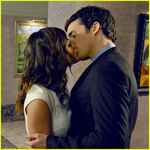 Lucy Hale & Ian Harding: Stolen Kisses In the Museum