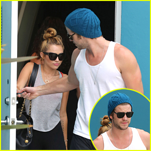 Miley Cyrus & Liam Hemsworth: Pilates Pair