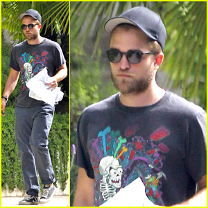 Robert Pattinson Wore Wig For 'Breaking Dawn Part 2' Re-Shoots