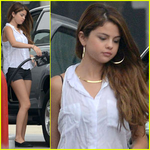 Selena Gomez: Out & About After Break-Up Rumors