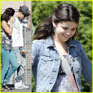 Selena Gomez: Justin Bieber Visits 'Parental Guidance' Set