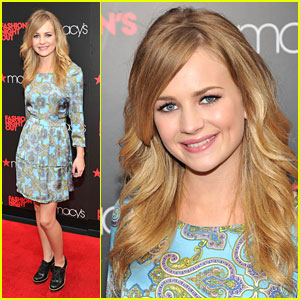 Britt Robertson: Fashion's Night Out with Tommy Hilfiger