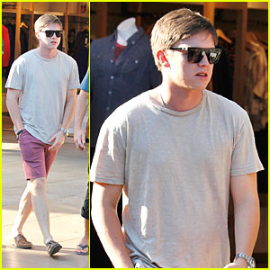 Jesse McCartney Debuts New Song!