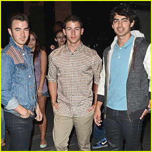 The Jonas Brothers: Dinner With Danielle