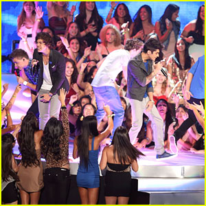 One Direction: MTV VMAs Performance 2012 - Watch Now!