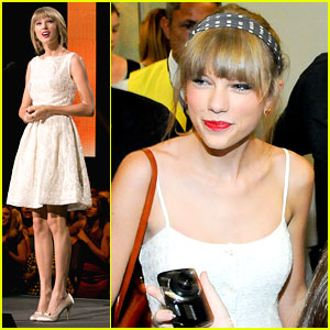 Taylor Swift: Canadian Country Music Association Awards