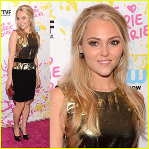 AnnaSophia Robb: 'The Carrie Diaries' at New York Television Festival 2012!