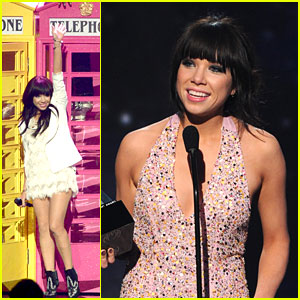 Carly Rae Jepsen: Fave New Artist at AMAs 2012!
