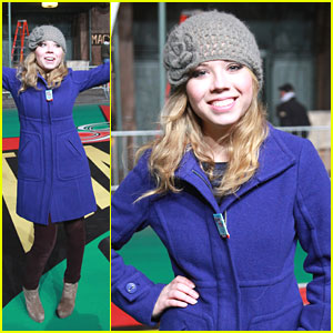 Jennette McCurdy: Macy's Thanksgiving Day Parade Rehearsals
