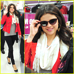 Selena Gomez: KMart 'Dream Out Loud' Promo Stop