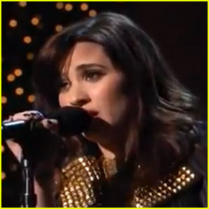 Demi Lovato Sings 'All I Want For Christmas Is You'!