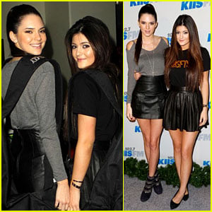 Kendall & Kylie Jenner: Jingle Ball 2012