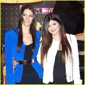 Kendall & Kylie Jenner Cause 'Khaos' In Vegas