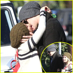 Ashley Tisdale & Christopher French: Kiss After Coffee
