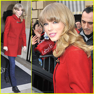 Taylor Swift Officially Signs with Diet Coke!