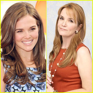 Zoey Deutch Joins Real Mom Lea Thompson on 'Switched At Birth'