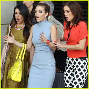 AnnaLynne McCord: '90210' Filming with Shenae Grimes & Jessica Stroup!