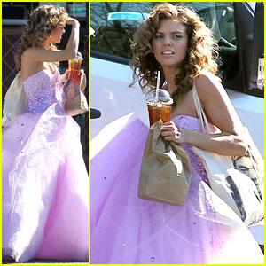 AnnaLynne McCord: Glittery Gown on '90210'