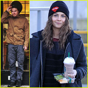 Willa Holland & Stephen Amell: Rainy 'Arrow' Filming