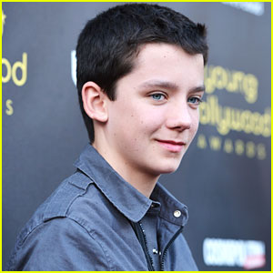 Asa Butterfield: CinemaCon's Rising Star of 2013 Honoree!
