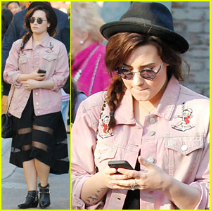 Demi Lovato: The Grove Cutie!