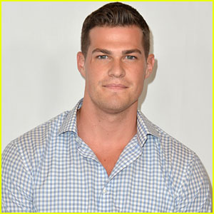 Greg Finley Joins The CW's 'Oxygen'
