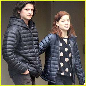 Thomas McDonell & Jane Levy: Vancouver Couple