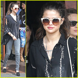 Selena Gomez: Coral Tree Cafe Lunch | Selena Gomez | Just Jared Jr.