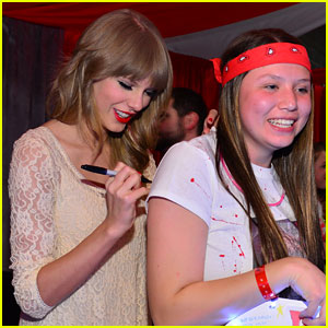 Taylor Swift: Club Red with Fans!