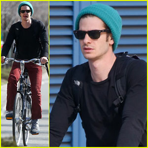 Andrew Garfield: NYC Bike Ride