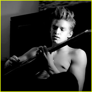 Cody Simpson: Shirtless in 'Awake All Night' Video!