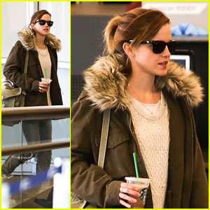 Emma Watson: LAX Arrival Before MTV Movie Awards