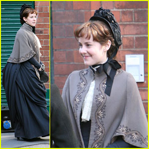 Jena Malone: Filming 'Angelica' In London!