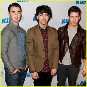 Jonas Brothers Announce Summer 2013 Tour!
