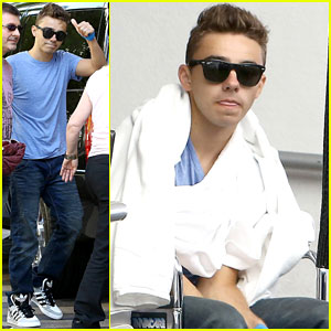 Nathan Sykes: Thumbs Up After Throat Surgery