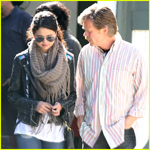 Selena Gomez: 'Rudderless' Meeting with William H. Macy