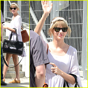 Taylor Swift: Arena Arrival in Miami