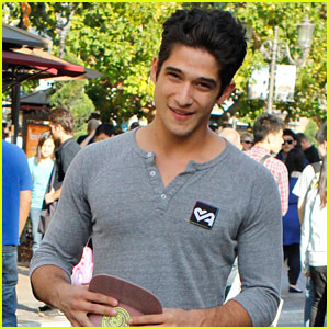 Tyler Posey: Vines from 'Teen Wolf' Set!