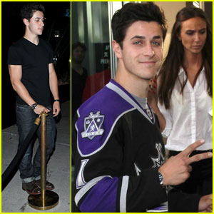 David Henrie Supports the L.A. Kings