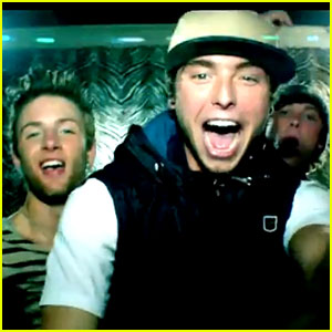 Emblem3: 'Chloe (You're The One I Want)' Video - Watch Now!